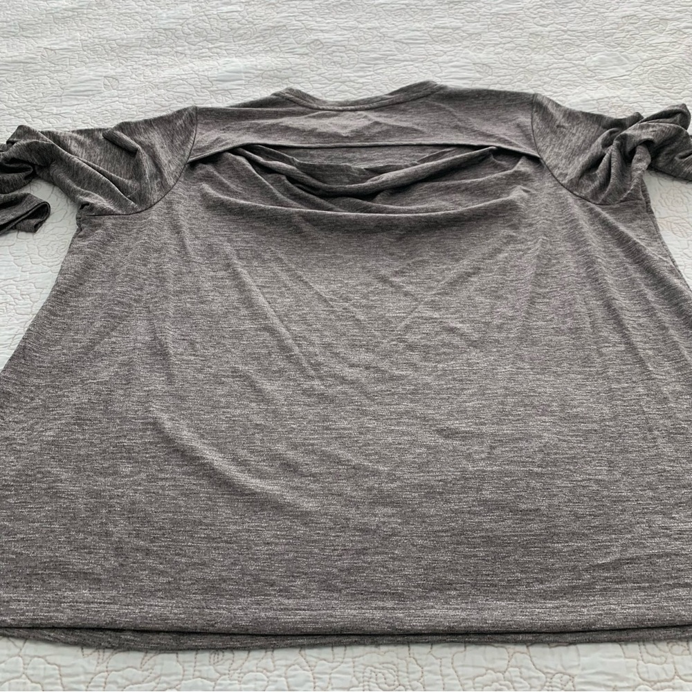 Xersion Women’s Gray Long Sleeve Workout Shirt Size XXL - Picture 9 of 15